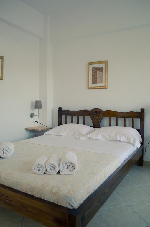 Georgias House Skyros Quarto foto